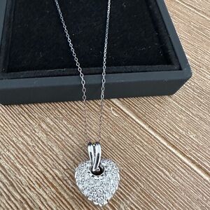 Elegant Silver Heart Pendant Necklace
